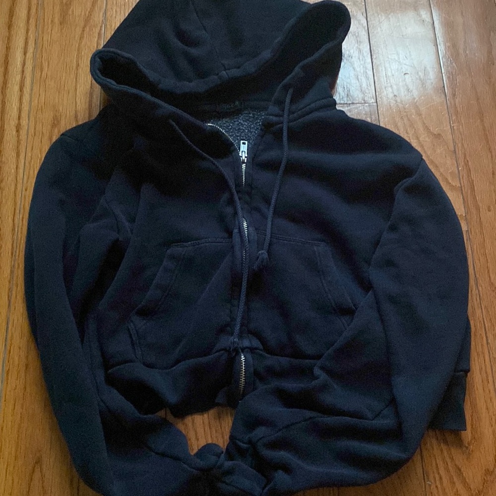 Brandy Melville cropped zip up hoodie